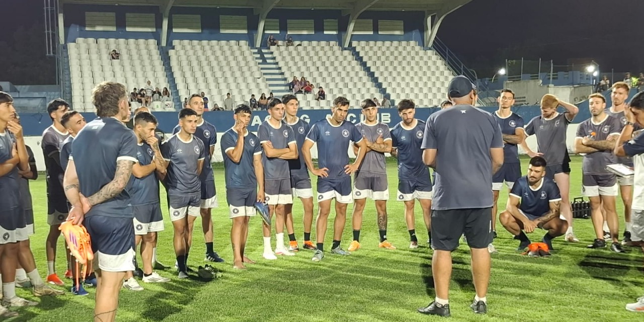 Racing va por el golpe en General Pico